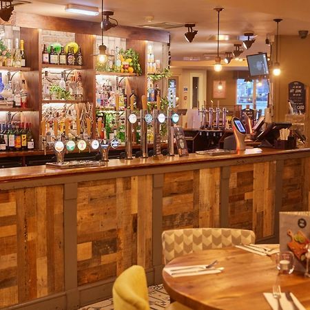 The Caledonian Hotel Leven  エクステリア 写真
