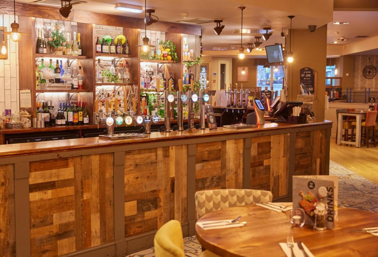 The Caledonian Hotel Leven  エクステリア 写真