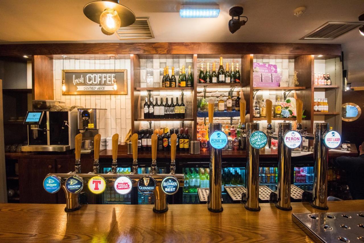 The Caledonian Hotel Leven  エクステリア 写真