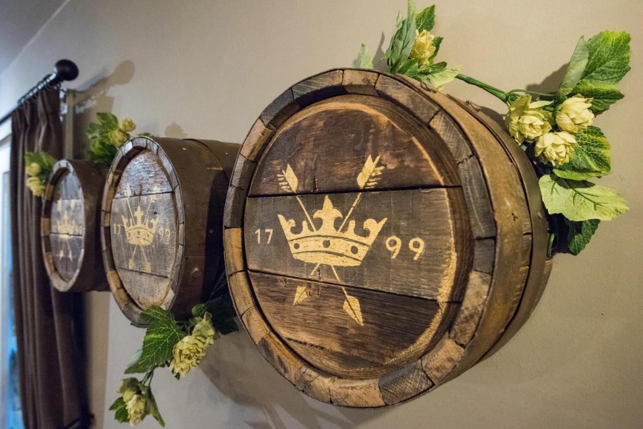 The Caledonian Hotel Leven  エクステリア 写真