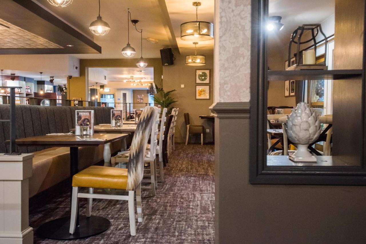 The Caledonian Hotel Leven  エクステリア 写真